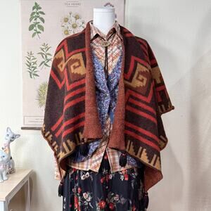 Vintage Brown Aztec Tasseled Blanket Poncho Southwestern Boho Western Cowgirl OS